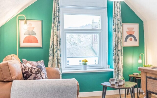 24hr Check-in Pet-friendly Apartment Fast Wifi
