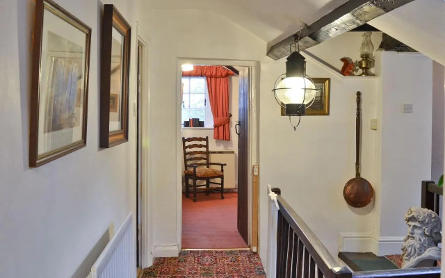 Tom'S Cottage