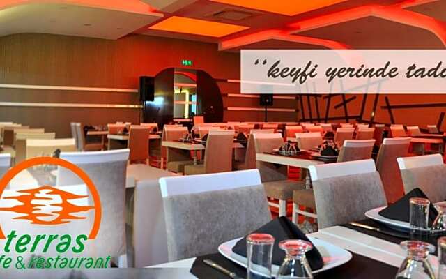 Cihan Otel