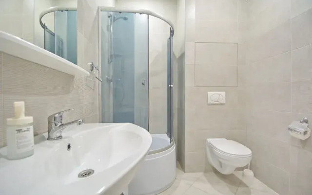 Апартаменты на Макаенка 12В/2