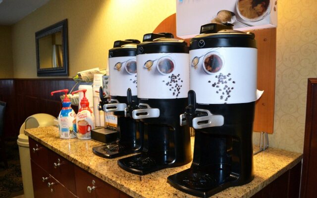Holiday Inn Express Hotel & Suites Hinton by IHG