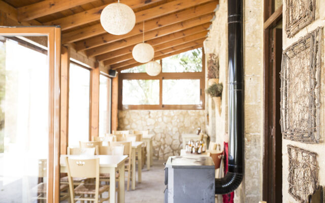 Agarathos Traditional Rooms