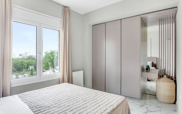 Sanders Old Port - Humble 1-bdr. Apt. w/ Balcony
