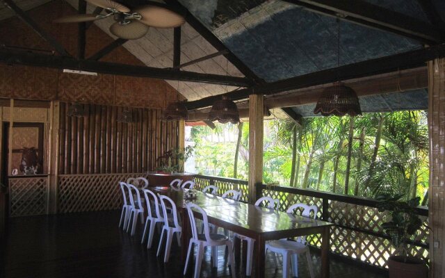 Caves Dive Resort
