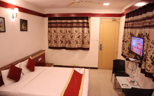 Smilestay Sri Sai ram Suites