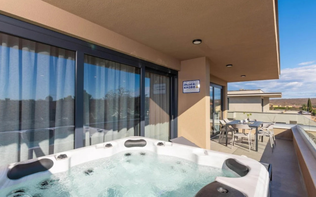 Villa Penthouse Apartment With Bubble Bath