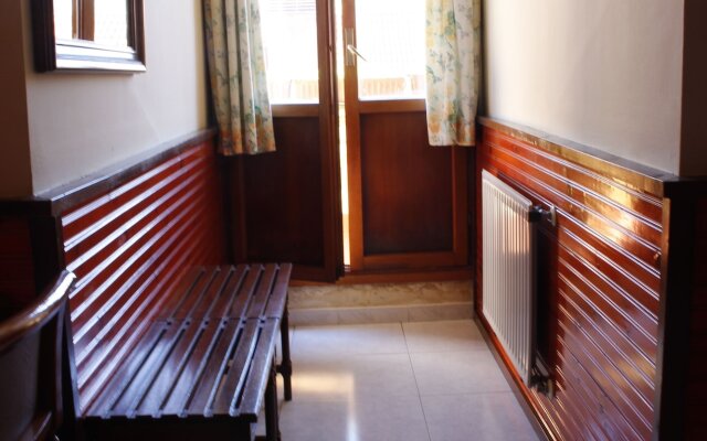 B&B HOTEL Gijón Centro Begoña