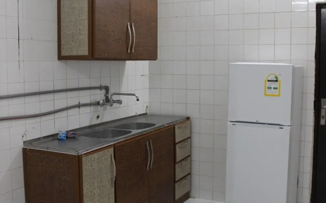 Al Eairy Furnished Apartments Al Baha 4