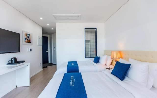 Bluespring Boutique Hotel