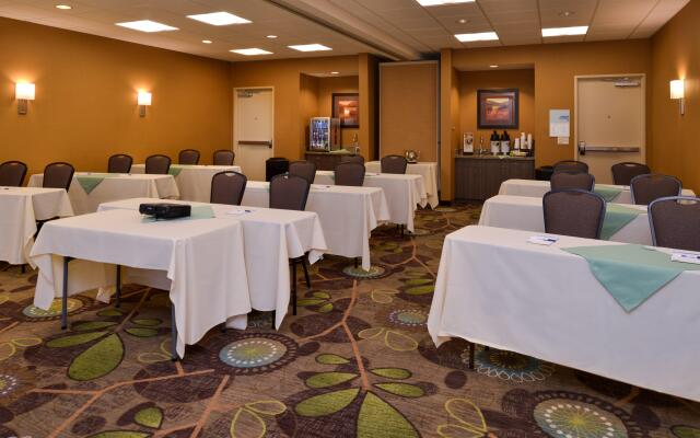 Holiday Inn Express & Suites Pocatello by IHG