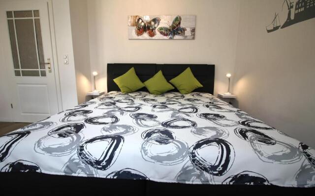 Altstadtblick Wismar mit Terrasse & Parkplatz - ABC34