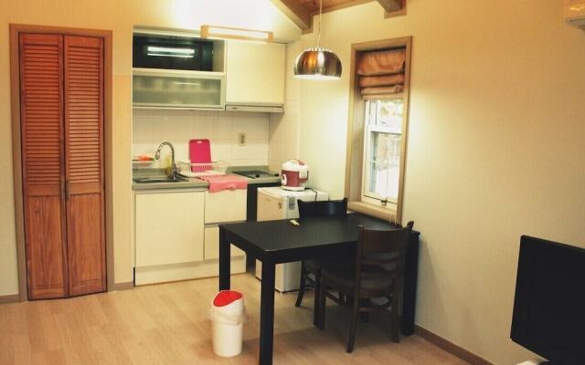 Yangyang Galmegi Pension