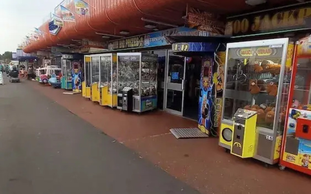 Chapel St Leonards Happydays Beachfield