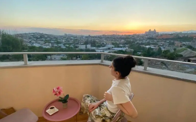 Beautiful apartment with 3 balconies in the center of Yerevan