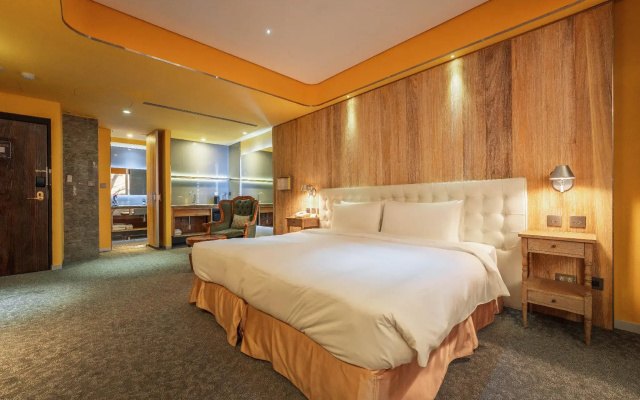 Inhouse Hotel