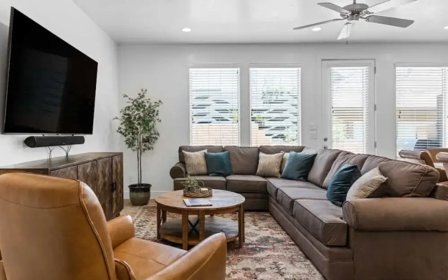 Narrow's Gateway 4 Bedroom Townhouse