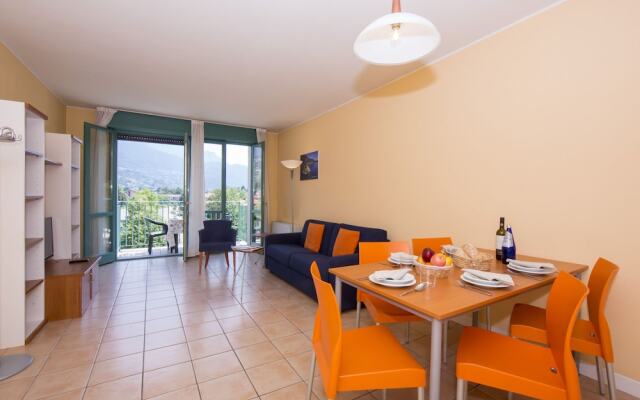 Modern Furnished Apartment With air Conditioning