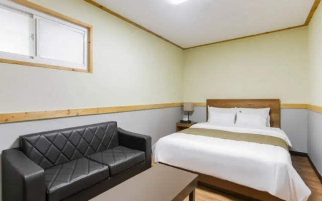 Chuncheon El Dorado Pension