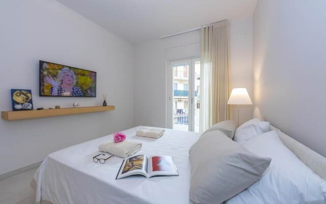 Mina Apartment 100m From Sea