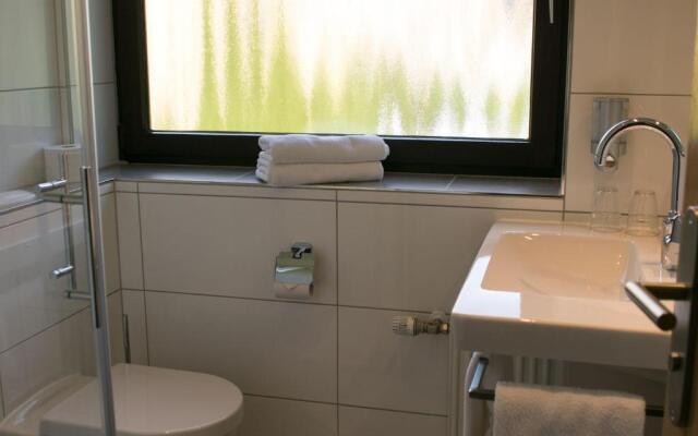 Haus am Wasserfall