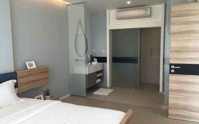 Luxury Beachfront Condo Hua Hin