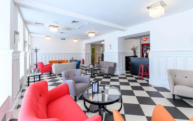 Hotel Caroline