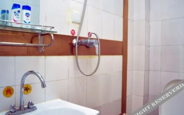 Luoyang yadu Express Hotel