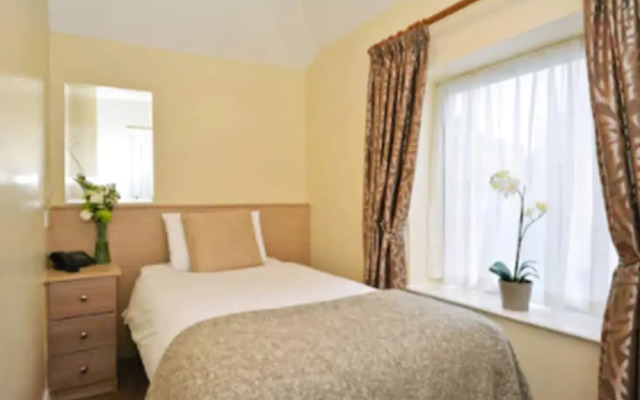 Celtic Lodge Guest House, Bed & Breakfast in Dublin City Centre