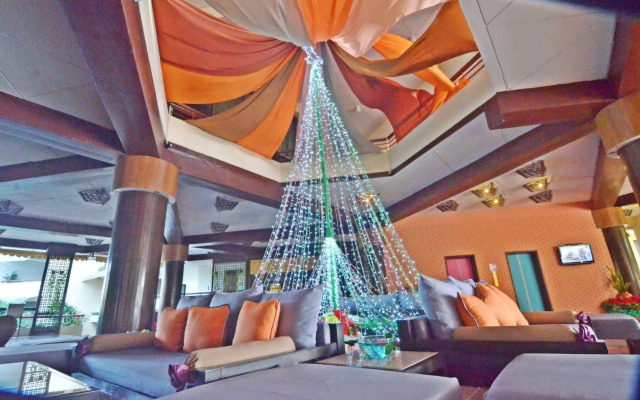 Centara Life Cha-Am Beach Resort Hua Hin