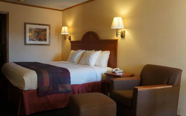 SureStay by Best Western Kansas City Country Inn North