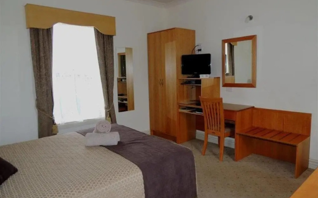 Riverview at Ross – Guest Rooms – Ross