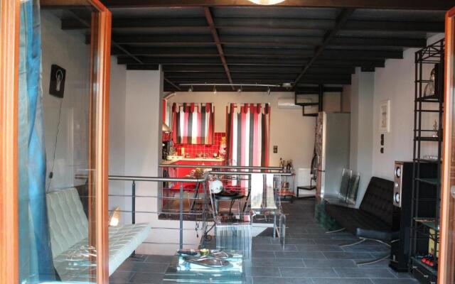 Odysseos St. Loft