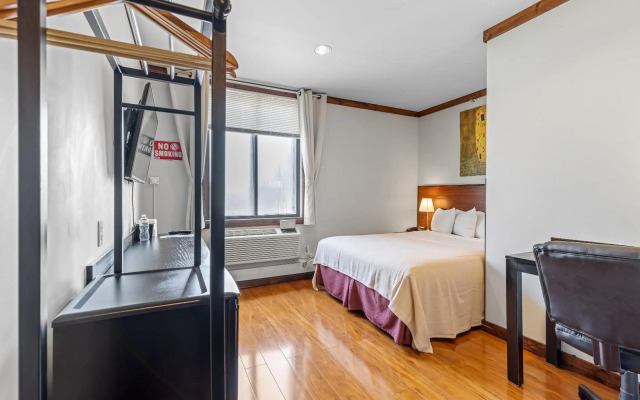LIC Hotel