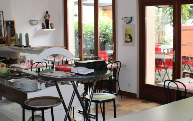 Hôtel Les Vignes Rouges