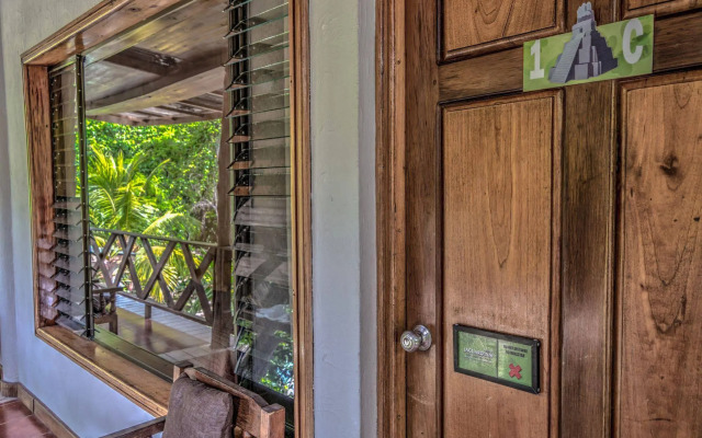 Hotel Jaguar Inn Tikal