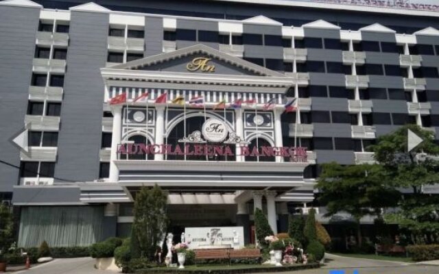 Aunchaleena Grand Hotel