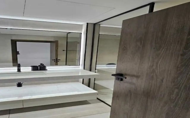 Luxury Studio in Jumeirah Village Circle