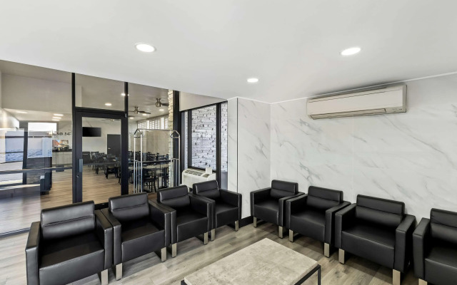 SureStay Hotel by Best Western Phoenix Airport