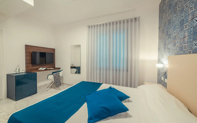 Nautilus Hotel