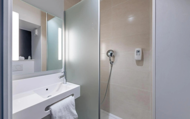 B&B Hotel Paris Meudon Vélizy