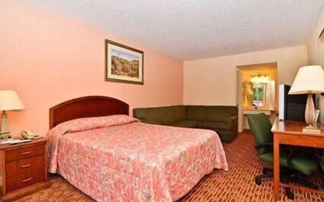 Rodeway Inn Colonial Heights I-95