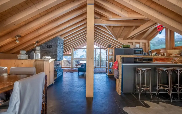 Caspar Penthouse