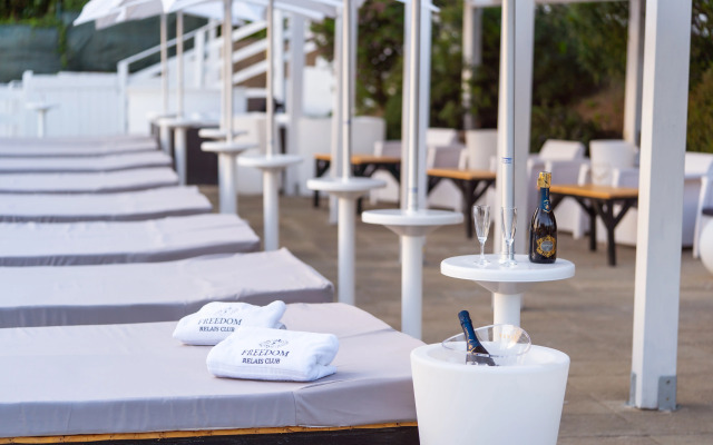 Relais Freedom Club