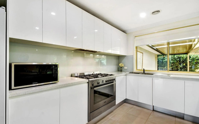 Maple Rose Bowral – Kitchen – Bowral
