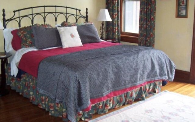 Kennedy Mansion Bed and Breakfast