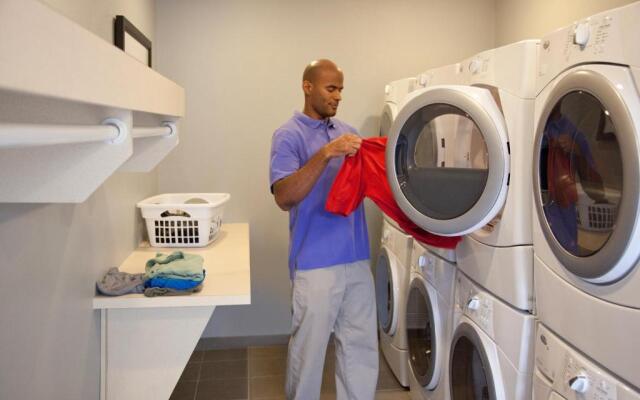 Staybridge Suites Scottsdale - Talking Stick by IHG