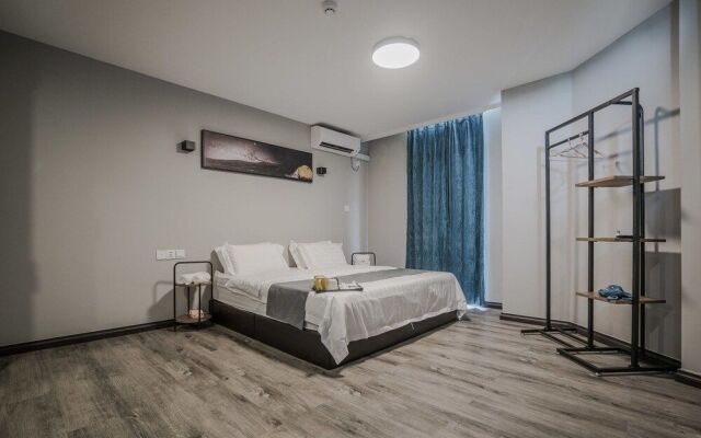 Paly Hotel