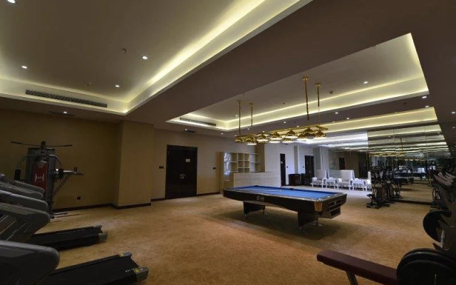 Huang He  International   Hotel