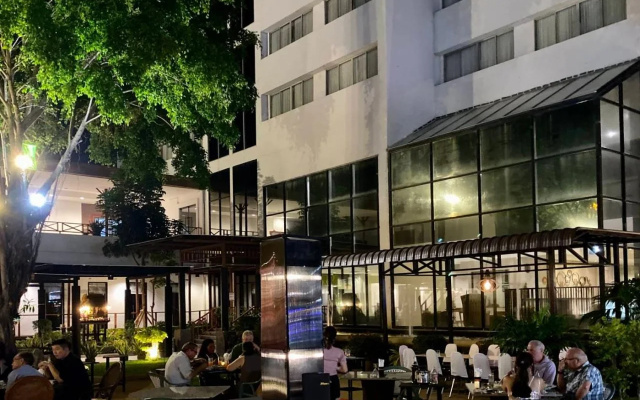 Hua Hin Grand  And Plaza