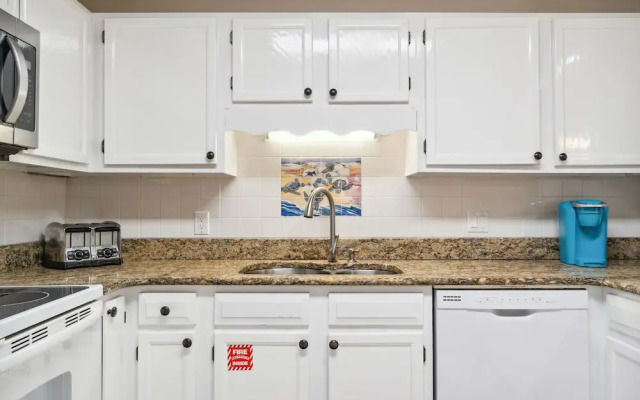 Woodland Shores Beach Resort by Panhandle Getaways